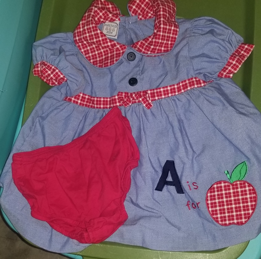 3/$20 Adorable girls dress  in euc